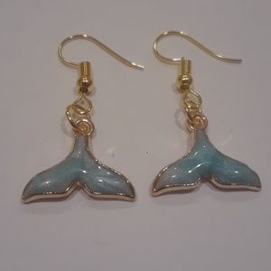 Handmade Beautiful 18kt Gp Fish Tail Earrings